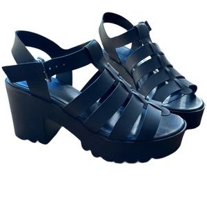 BP Maize heel, size 7 worn once in black